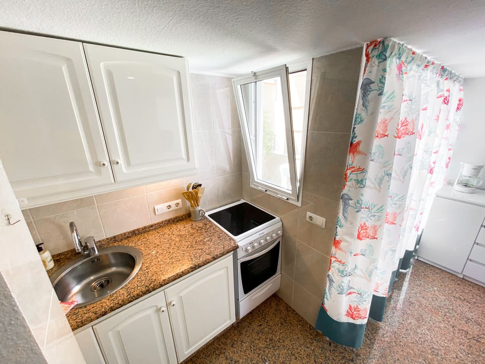 Small but well equipped kitchen