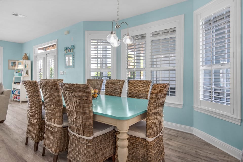 dining area in main house