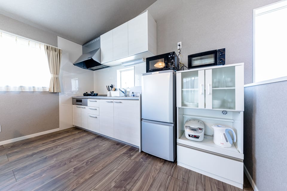 Private Vacation Home | Private kitchenette | Fridge, microwave, stovetop, electric kettle
