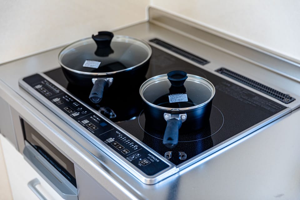Private Vacation Home | Private kitchenette | Fridge, microwave, stovetop, electric kettle