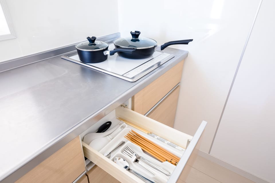 Private Vacation Home | Private kitchenette | Fridge, microwave, stovetop, electric kettle