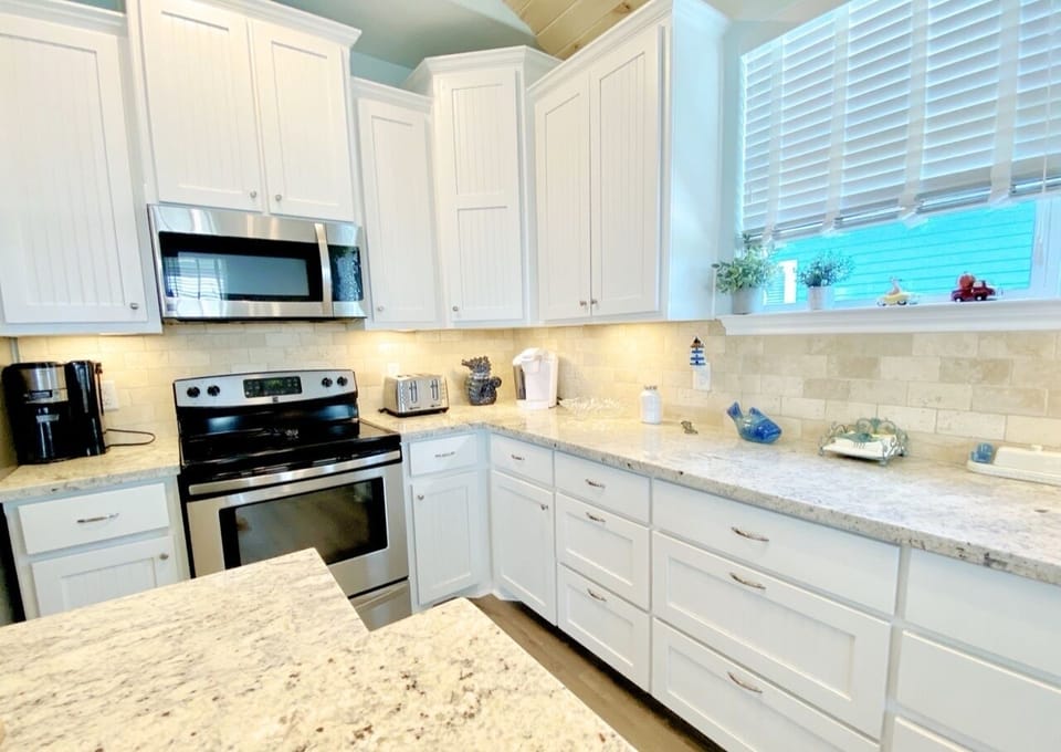 House, 3 Bedrooms | Private kitchen | Coffee/tea maker, fridge, toaster