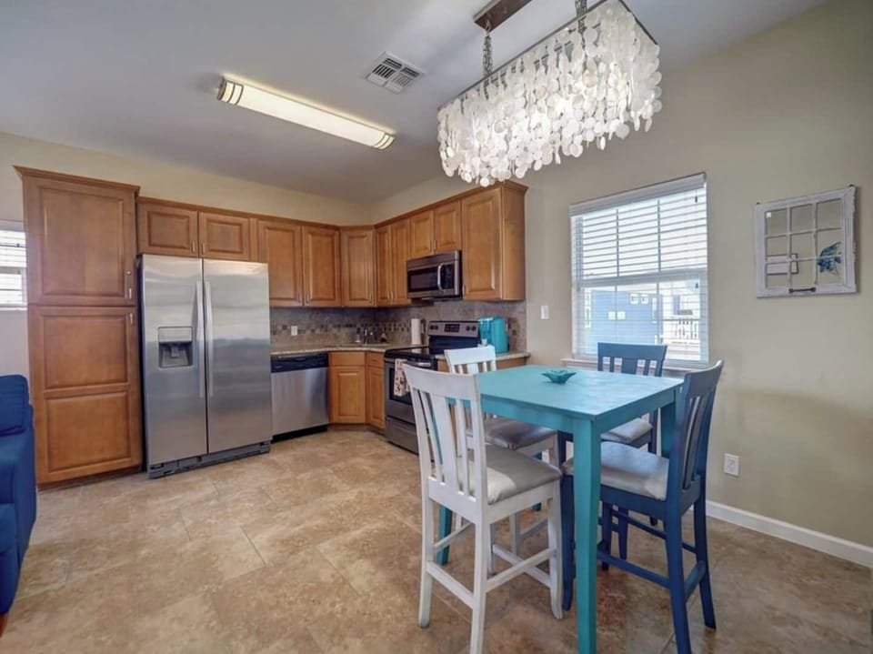 2nd floor dining area.