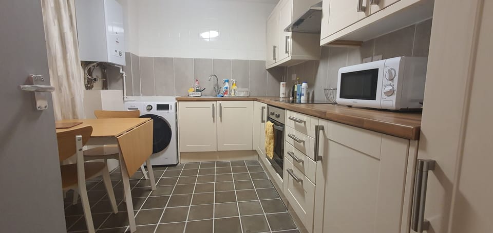 Apartment, Private Bathroom | Shared kitchen
