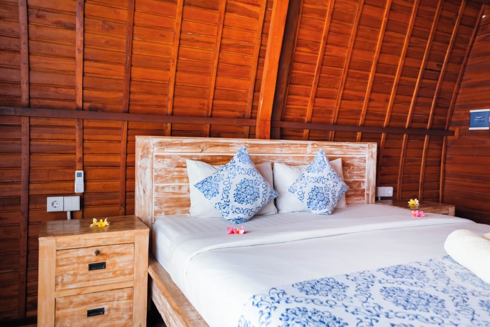 Deluxe Double Room | WiFi (free), bed sheets