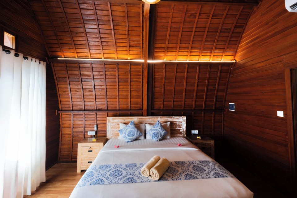 Deluxe Double Room | WiFi (free), bed sheets