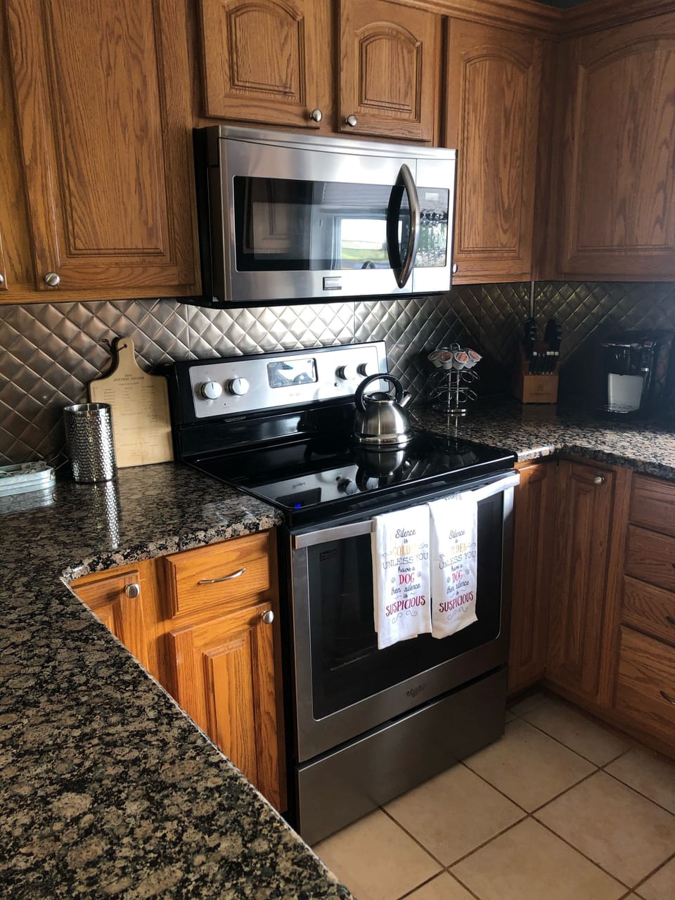 Self cleaning oven 
