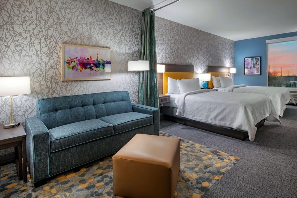 In-room safe, desk, laptop workspace, blackout drapes