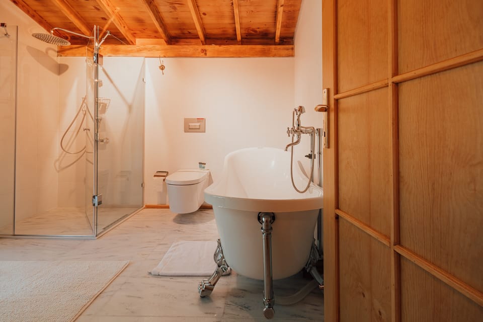 Penthouse, Fireplace, Lake View | Bathroom | Shower, hair dryer, bathrobes, towels