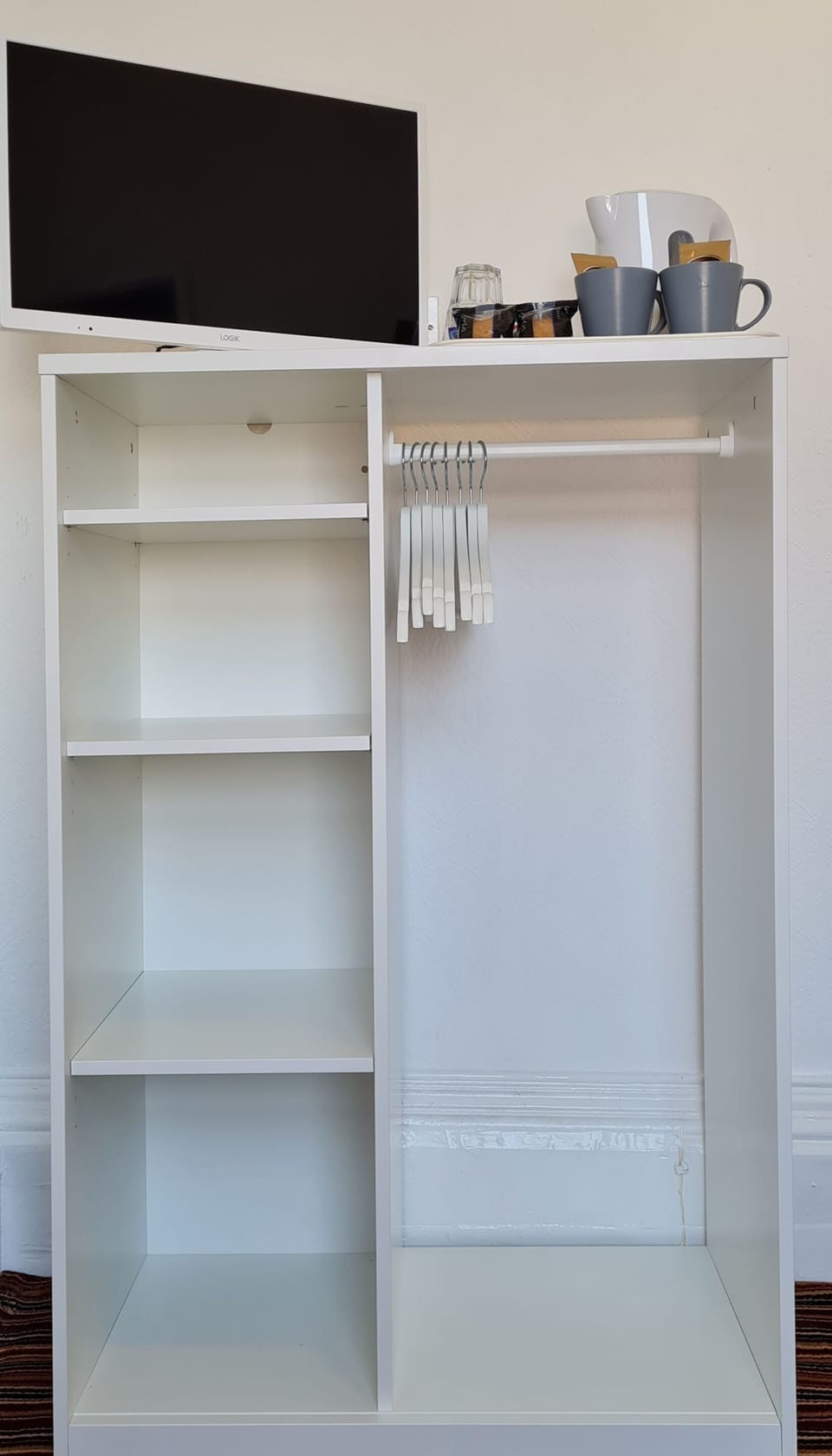 Basic Double Room, Ensuite