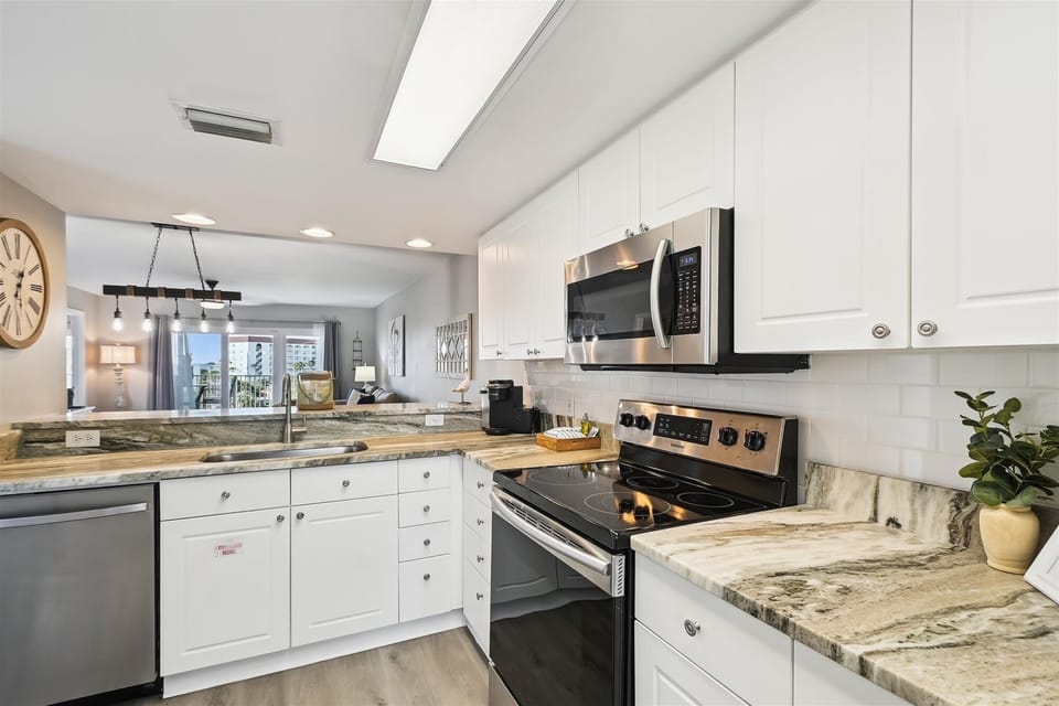 Condo, 2 Bedrooms | Private kitchen | Coffee/tea maker, fridge, toaster