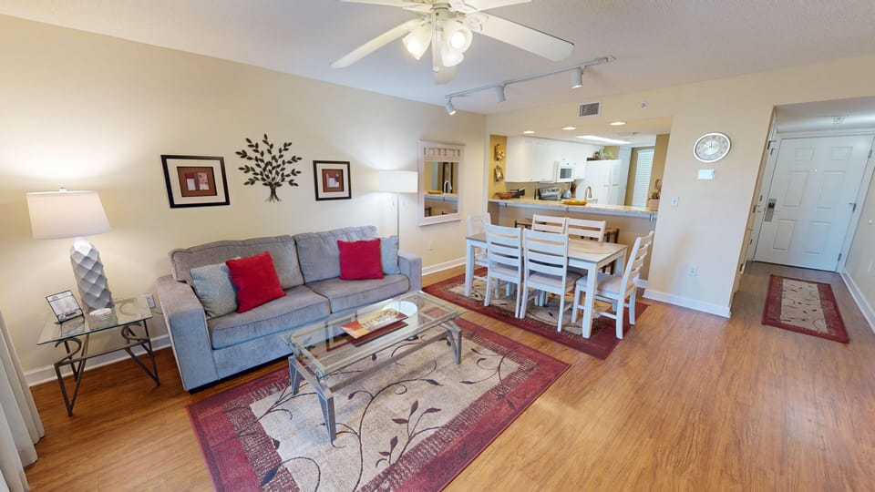 Condo, 2 Bedrooms | Living area