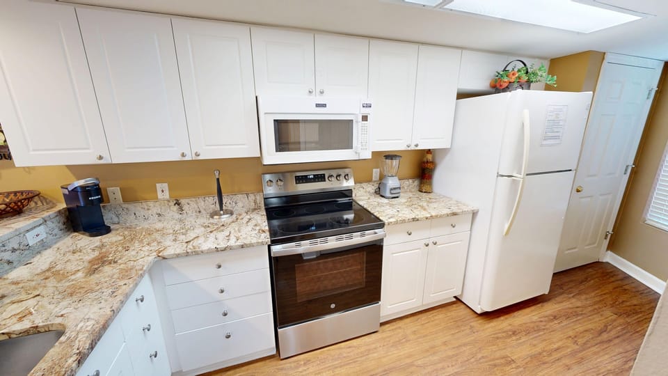 Condo, 2 Bedrooms | Private kitchen | Coffee/tea maker, fridge, toaster