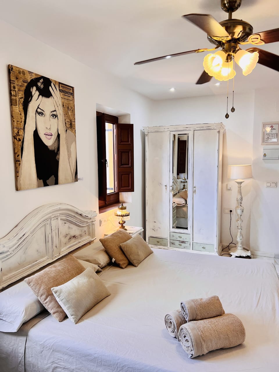 Deluxe Double Room | Down comforters, individually decorated, individually furnished