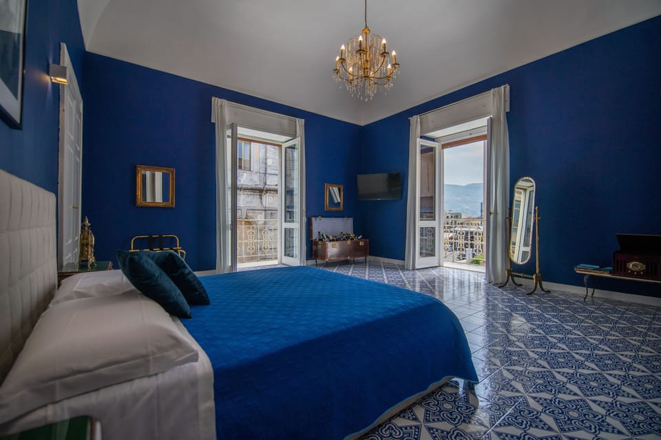 Deluxe Room | Premium bedding, down comforters, desk, laptop workspace