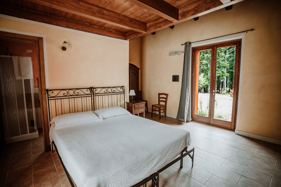 Classic Double Room, Park View, Annex Building | Desk, laptop workspace, bed sheets