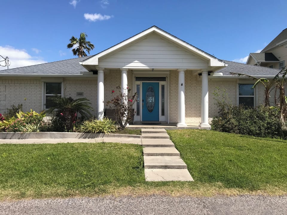 Street level Easy access..no lugging luggage / food up flights of stair