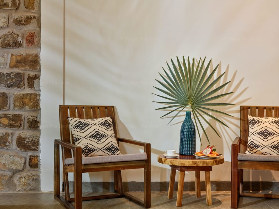 Garden Double House | Living area | Smart TV