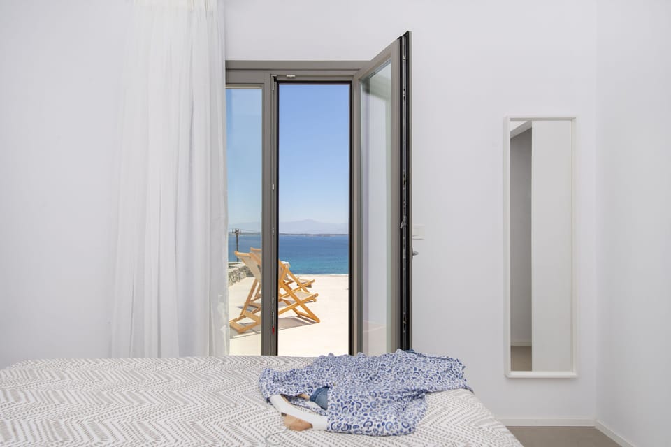 Superior Suite | Minibar, soundproofing, free WiFi, bed sheets