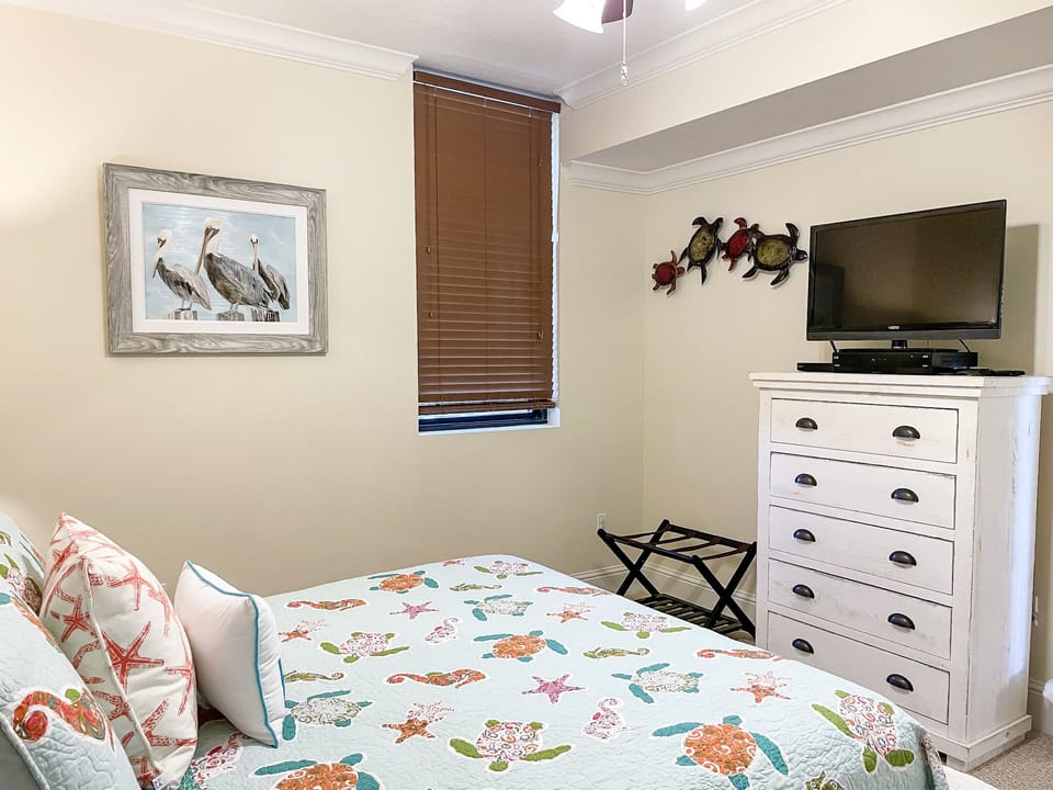 Guest Bedroom 