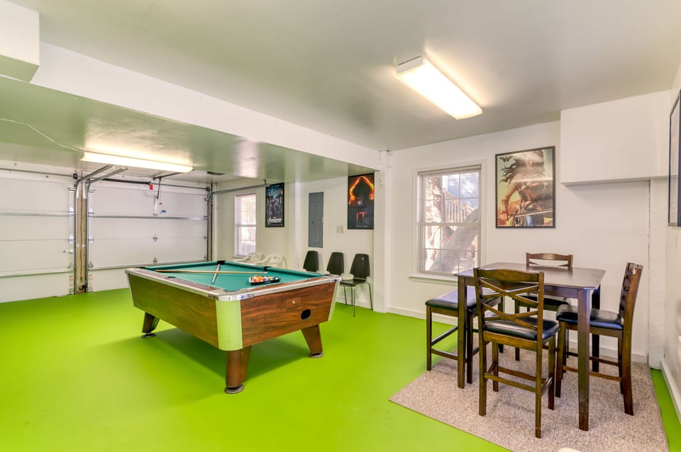 The garage with a pool table (1st floor).