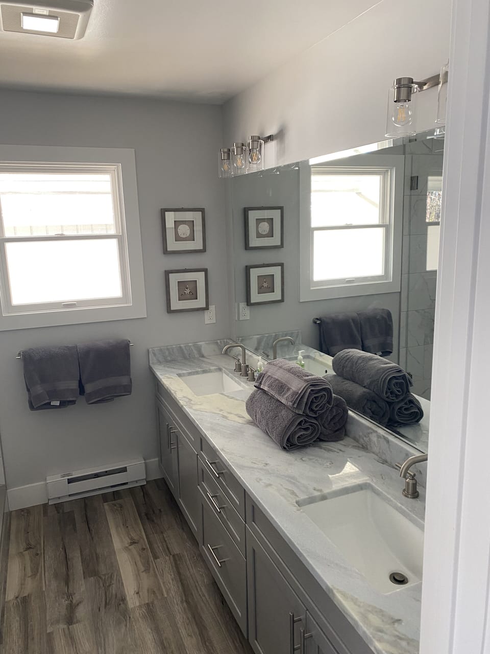 Upstairs bathroom 1 with shower and all necessities