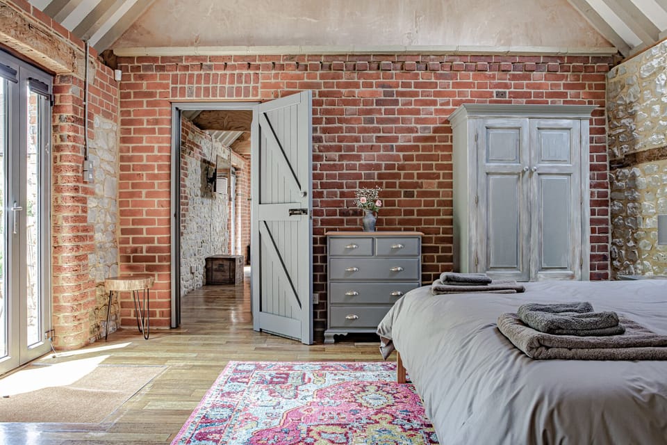 Annex Barn super king bedroom 