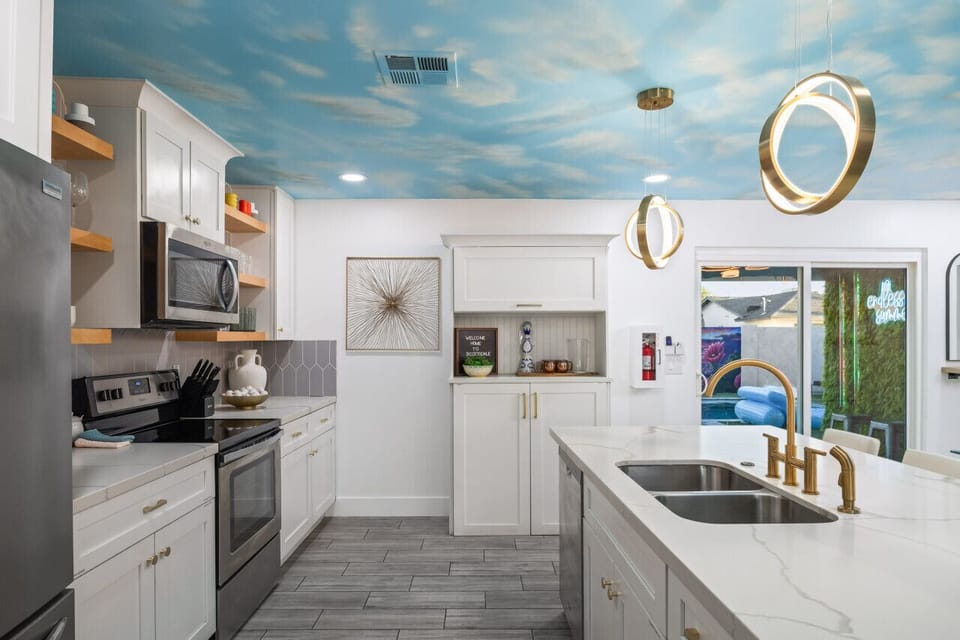 Complete Kitchen + Stainless Steel Appliances