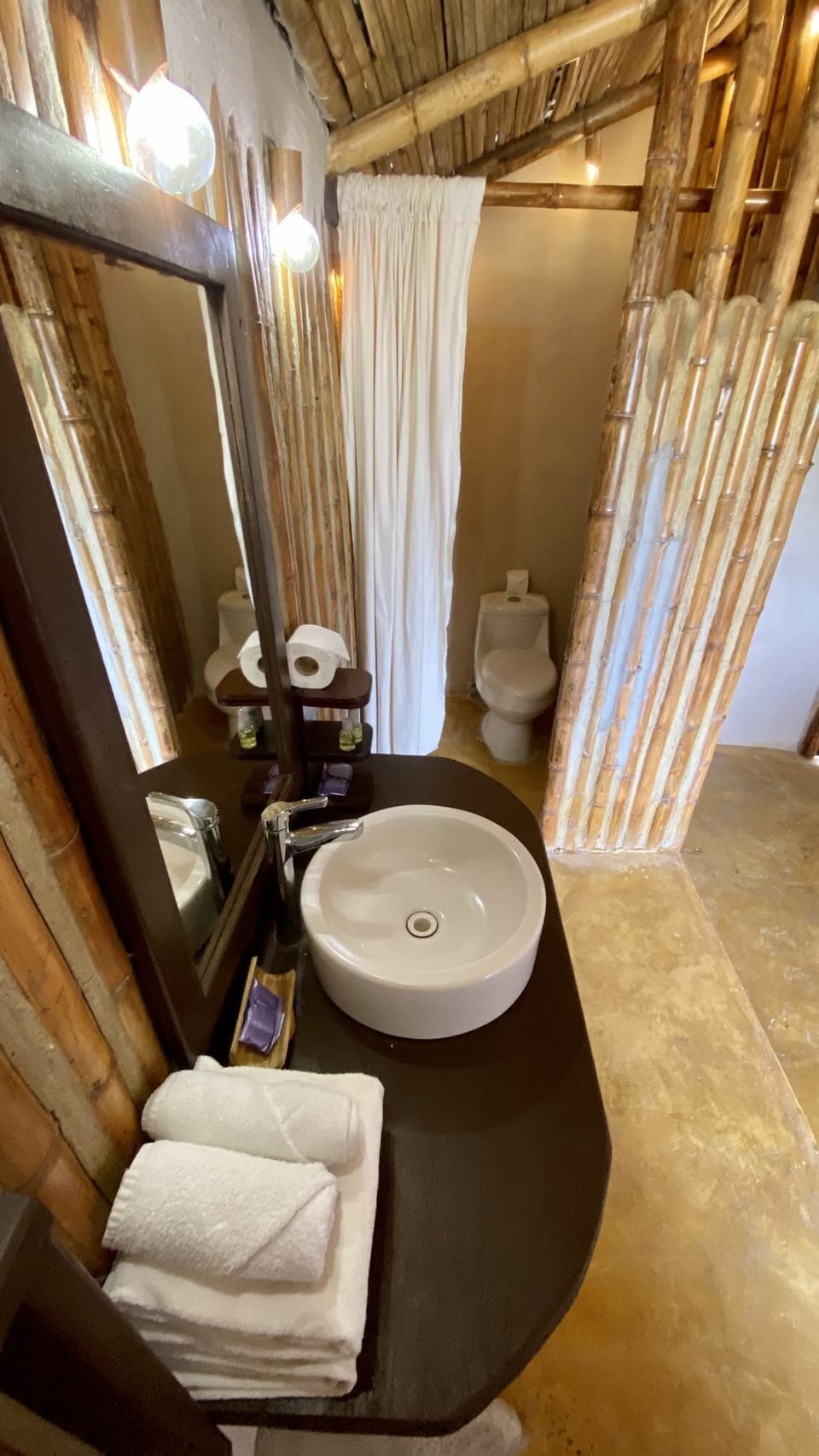 Superior Suite, Sea View | Bathroom | Towels, soap, shampoo, toilet paper