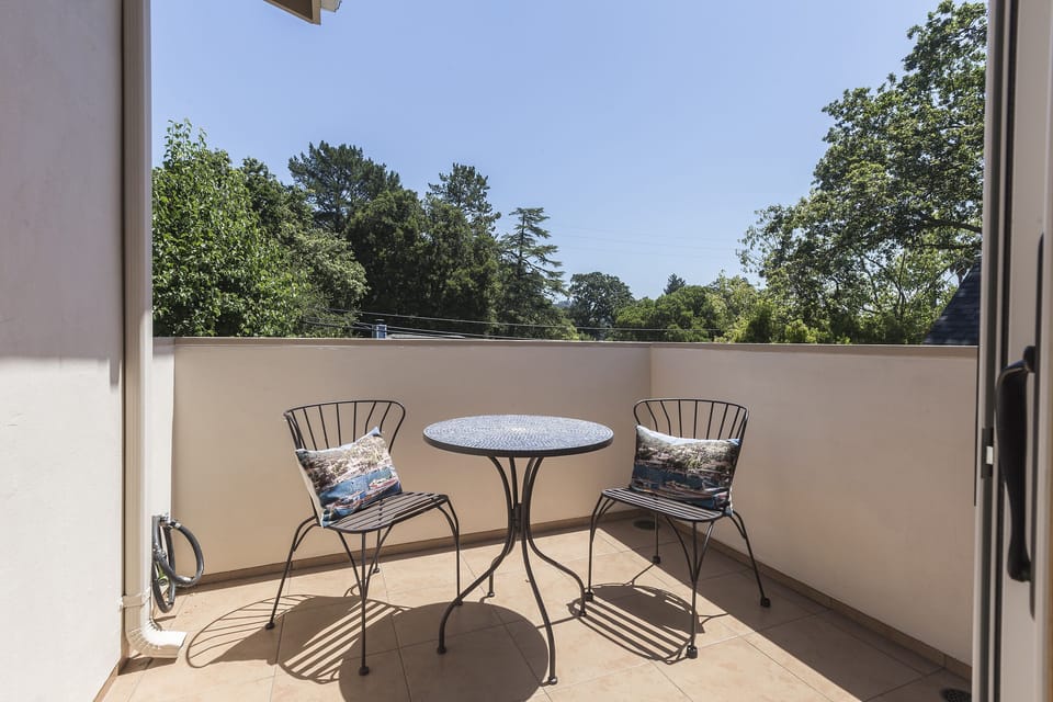 Upstairs Bedroom 3 Deck overlooking the street. 