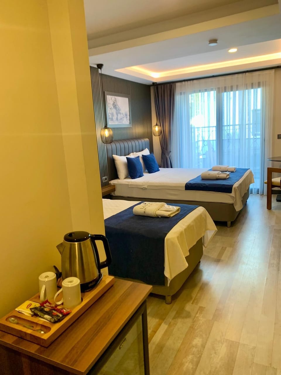Premium bedding, Select Comfort beds, free WiFi, bed sheets