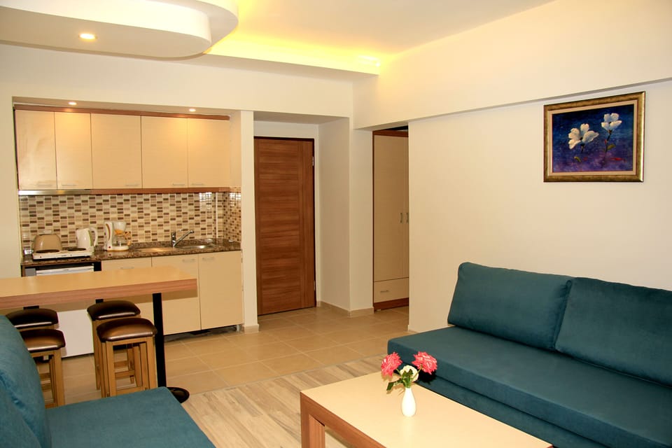 Apartment, 2 Bedrooms (for 6 People) | Minibar, free WiFi, bed sheets