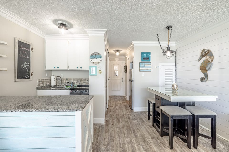 Kitchen/dining area