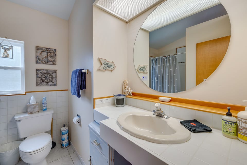 Bathroom | Complimentary Toiletries