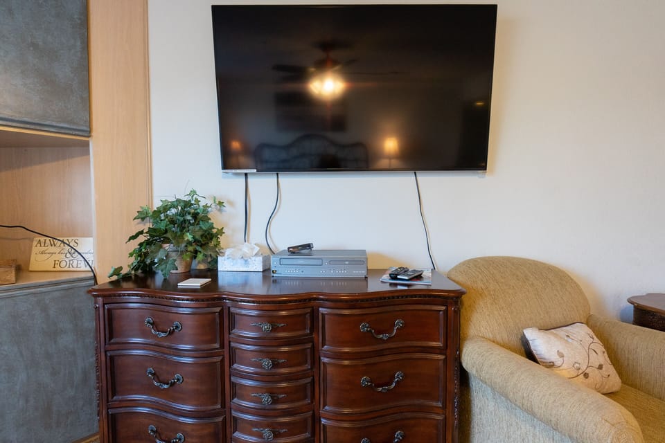 Smart TV~ Master Bedroom