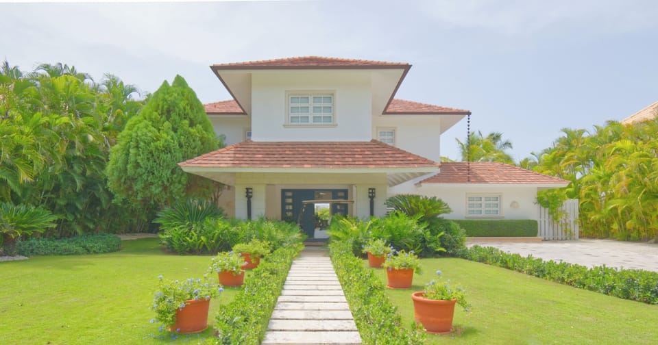 Tortuga B10 - Cozy villa in beach resort with staff and view of golf course (233)
