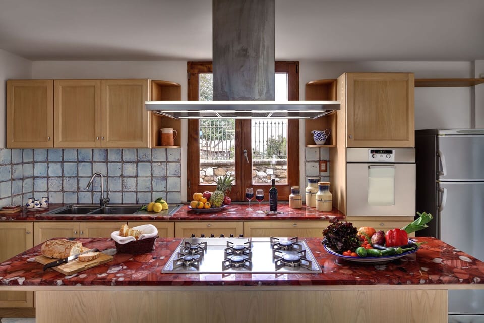 stony-villa-volcano-view-sant-agata-sui-due-golfi-villa-kitchen