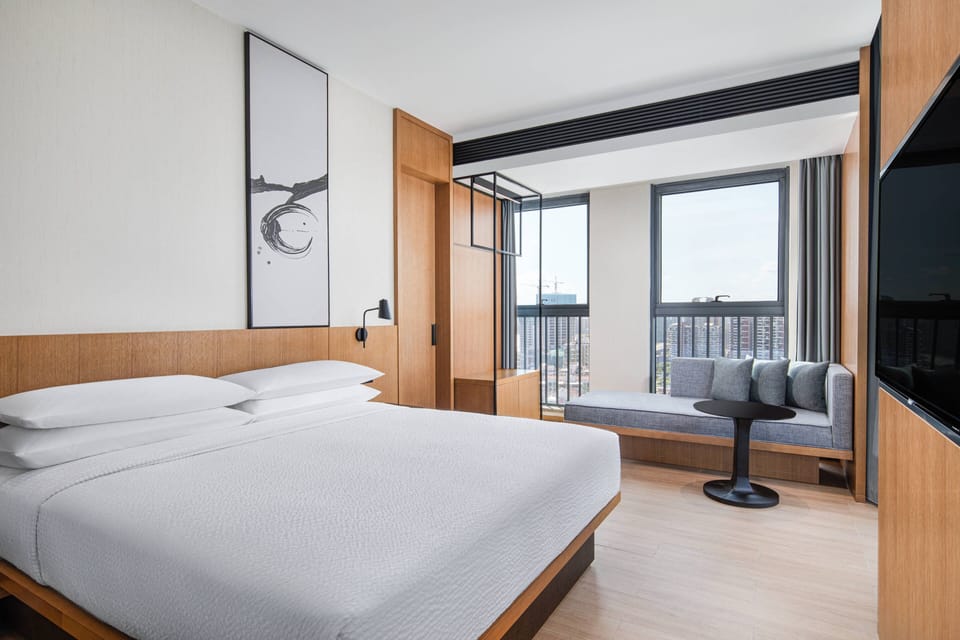 Executive Suite, 1 Bedroom | Premium bedding, down comforters, minibar (free items), in-room safe