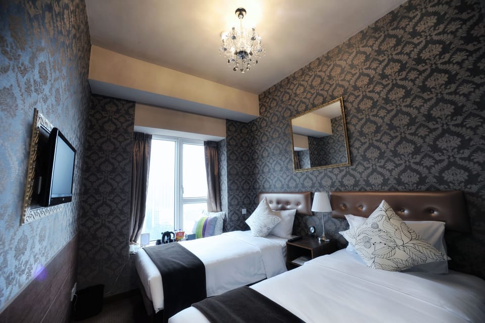 Minibar, in-room safe, soundproofing, free WiFi
