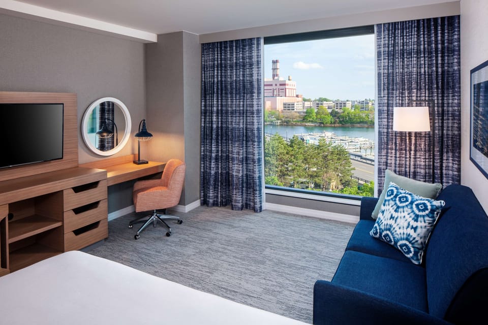 Premium Room, 1 King Bed with Sofa bed (Water View) | In-room safe, desk, soundproofing, iron/ironing board