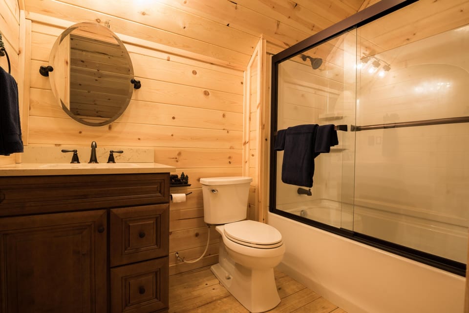 Full Bathroom