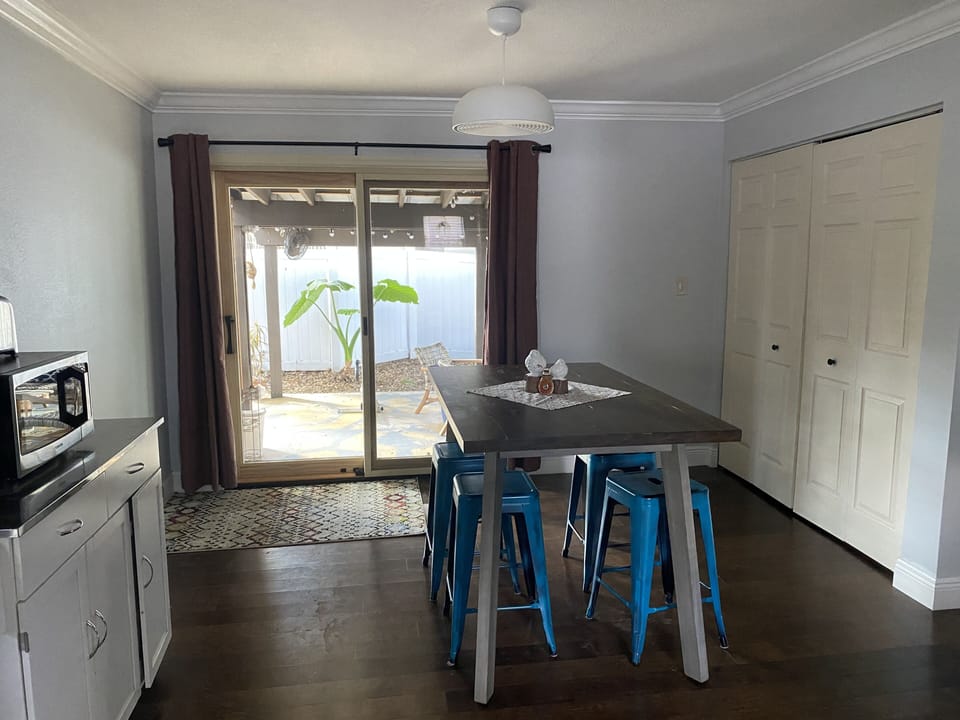 Dining Room to Back Patio