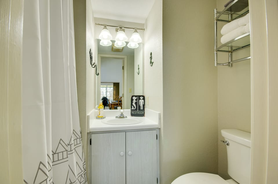 Full Bathroom