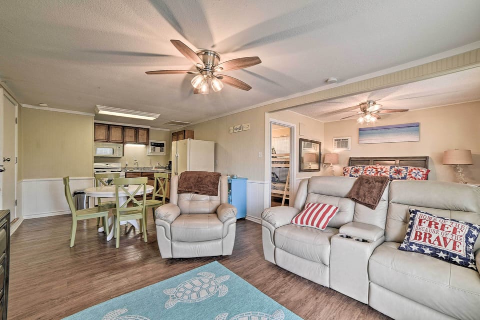 Interior | Free WiFi | Smart TV | Air Conditioning | Leather Furniture