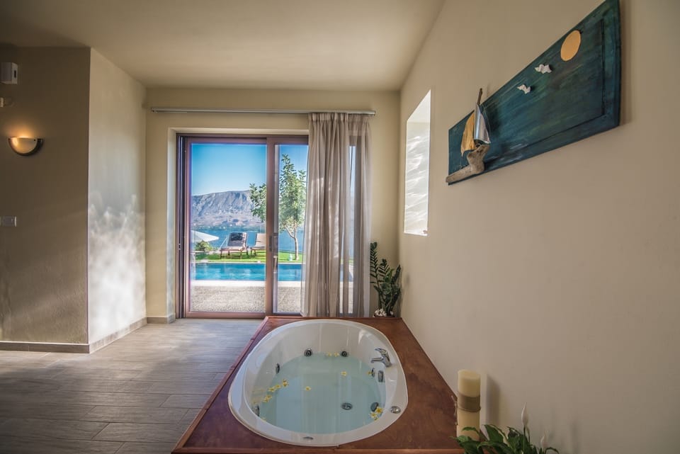 Enjoy the heated spa whirlpool, while admiring the amazing Cretan sea views!