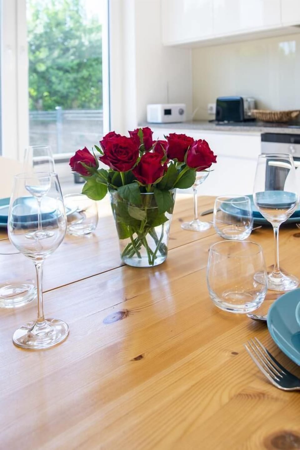 Standard Apartment | Private kitchen | Fridge, oven, stovetop, dishwasher