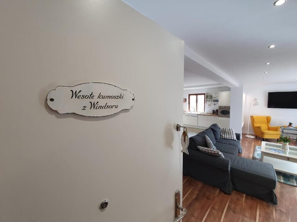 Apartment | Living area | Flat-screen TV