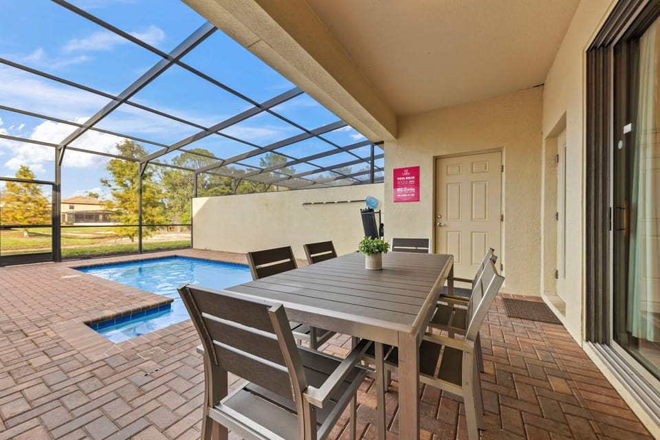House (5 Bedrooms) | Property amenity