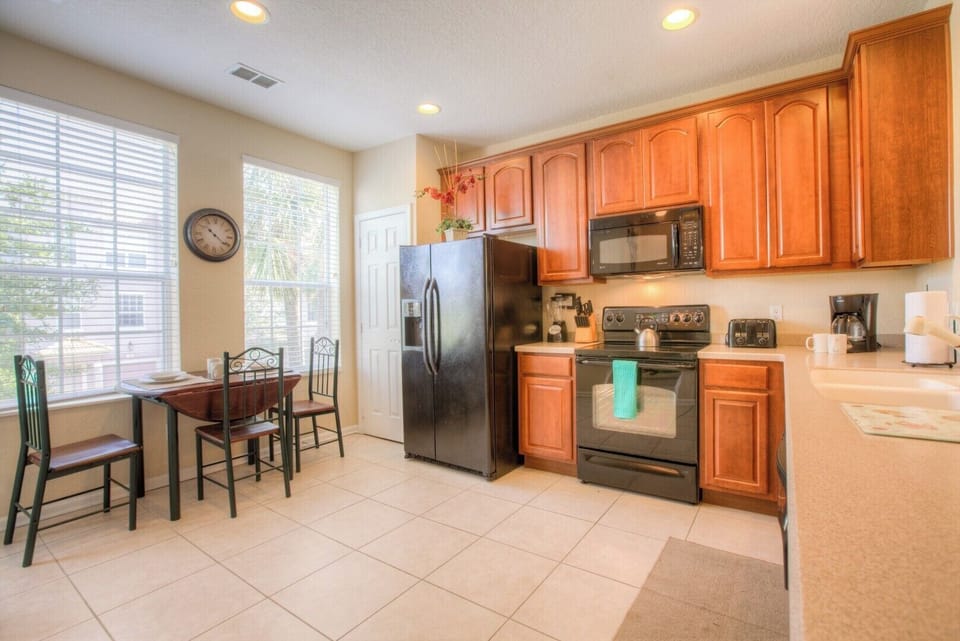 House (3 Bedrooms) | Property amenity