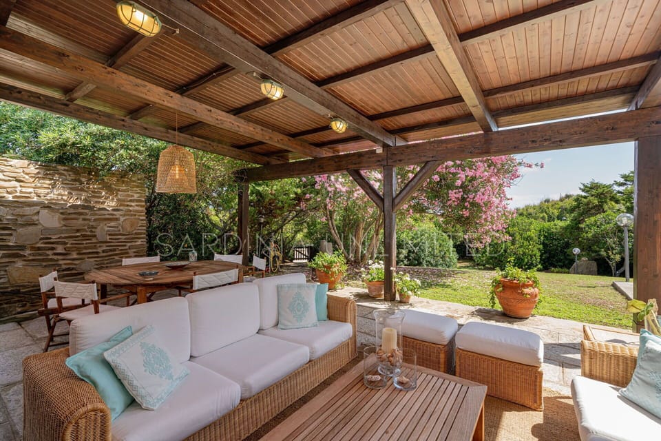Great Sardinia villa rental in Stintino in a superb location.